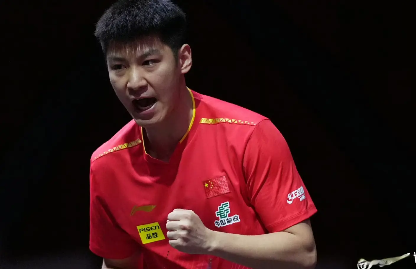 冠军赛都至, 线之隔